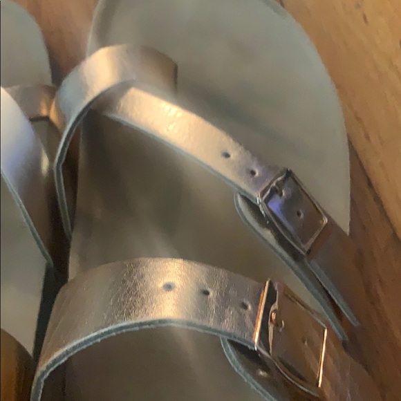 Sandals - Picture 2 of 7